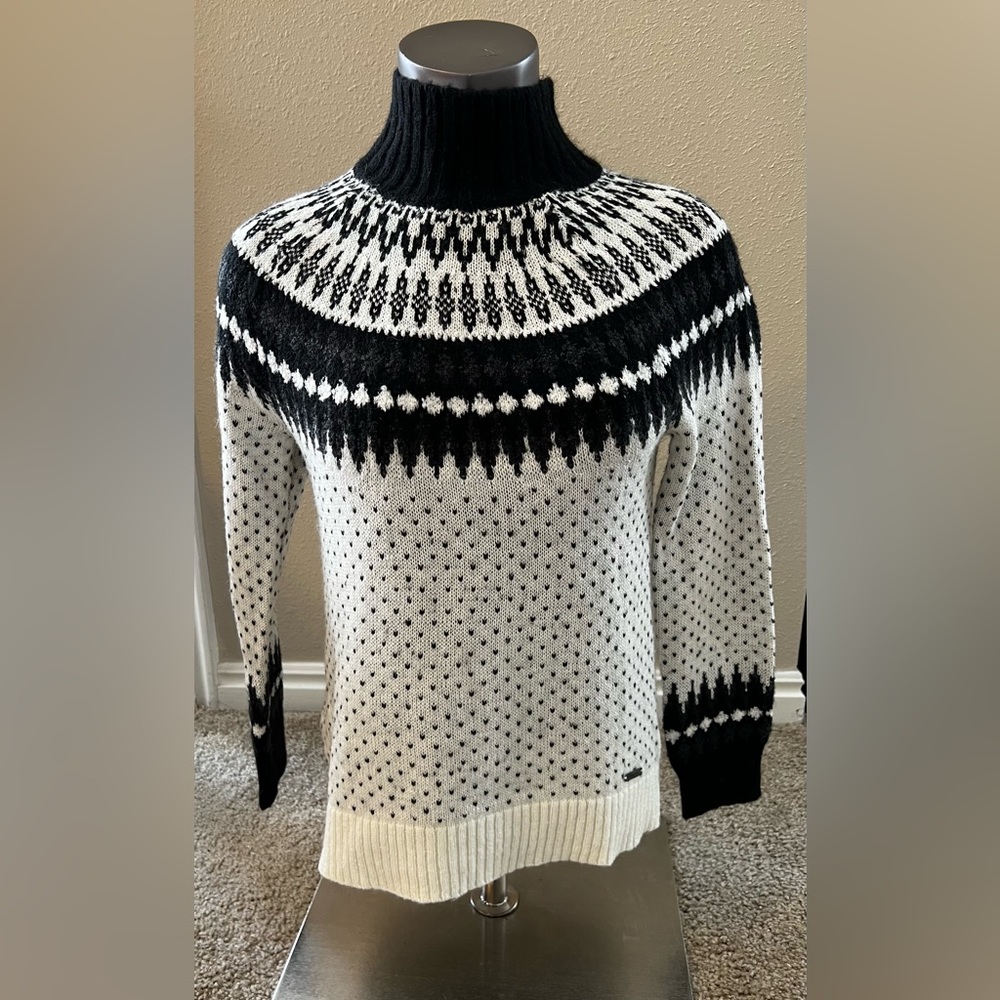 Eddie Bauer black & white fair isle sweater
